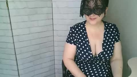 Helen online show from April 12, 4:17 am