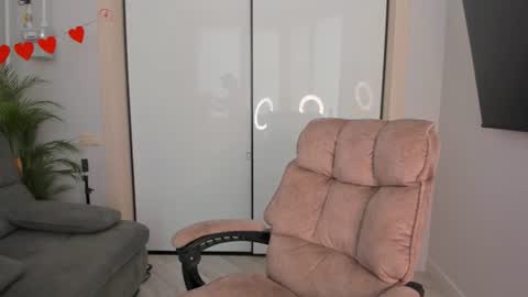 Snapshot of helena_lorente chatting on June 20, 2:42 pm Helen online show from June 20, 2:42 pm