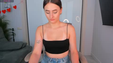 Snapshot of helena_lorente chatting on July 2, 11:05 am Helen online show from July 2, 11:05 am