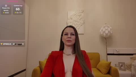 Snapshot of helenbenit chatting on April 29, 3:43 am Helen online show from April 29, 3:43 am
