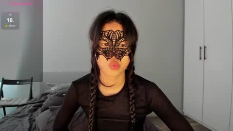 Snapshot of helenblazetrt chatting on June 22, 3:25 am Hi I am Helen online show from June 22, 3:25 am