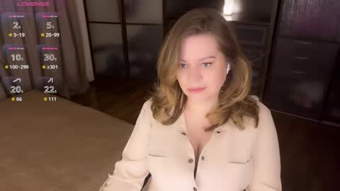 Snapshot of helenbonham chatting on April 26, 10:51 pm Helena Bonham online show from April 26, 10:51 pm