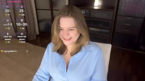 Snapshot of helenbonham chatting on April 28, 11:21 pm Helena Bonham online show from April 28, 11:21 pm