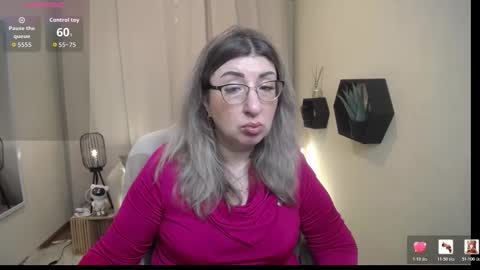 Snapshot of helenenigma chatting on February 25, 7:45 pm helenenigma online show from February 25, 7:45 pm