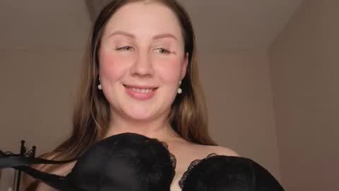 Helen online show from March 27, 8:26 am