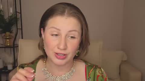 Snapshot of helens_lov chatting on July 10, 3:00 am Helen online show from July 10, 3:00 am