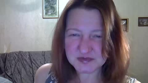 Snapshot of helgacharming chatting on February 7, 6:44 pm helgacharming online show from February 7, 6:44 pm