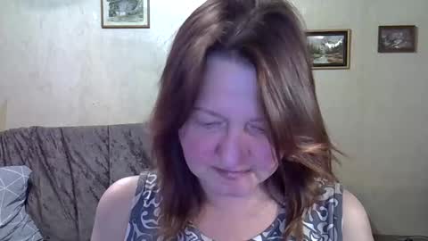 Snapshot of helgacharming chatting on February 8, 6:50 am helgacharming online show from February 8, 6:50 am