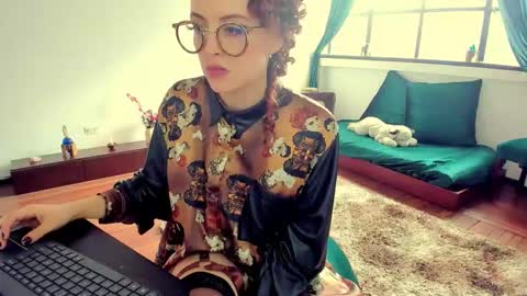 Heliconia online show from February 10, 8:13 pm