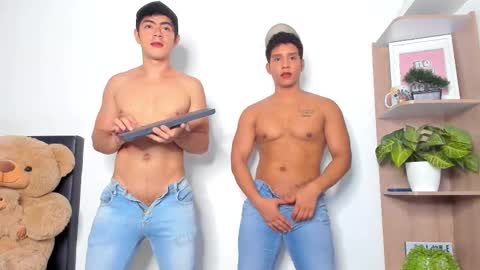 alan y zack online show from December 17, 9:54 pm