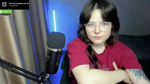 Red online show from November 13, 4:39 pm