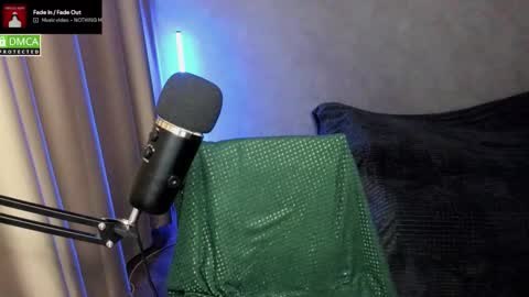 Red online show from November 23, 6:08 pm