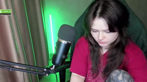 Red online show from February 24, 8:40 pm