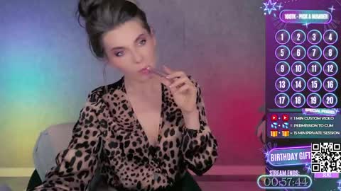 Snapshot of hell_on_heels_ chatting on May 29, 9:02 pm - show loyalty and subscribe - online show from May 29, 9:02 pm