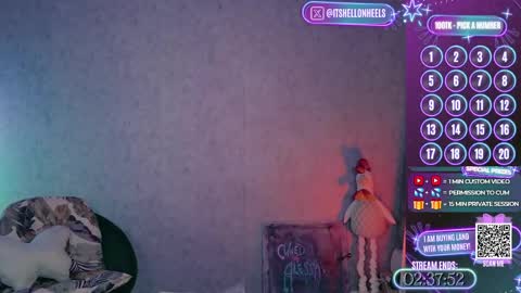 Snapshot of hell_on_heels_ chatting on June 9, 7:47 pm - show loyalty and subscribe - online show from June 9, 7:47 pm
