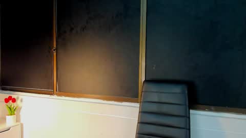 H E L L   AND  D A N T E online show from February 18, 3:46 am