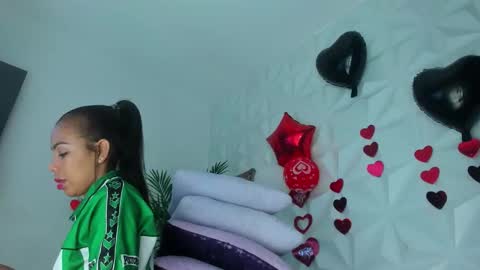 hellen     online show from March 4, 7:20 pm