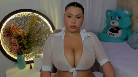 hellenamazing online show from February 24, 3:26 am