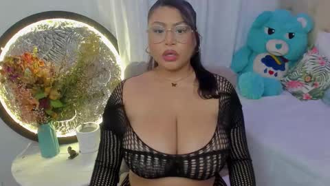 hellenamazing online show from March 10, 4:28 am