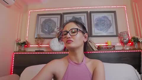    online show from February 10, 7:15 am