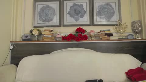    online show from April 12, 2:38 am