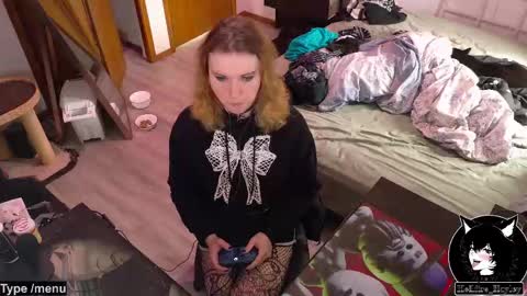 Snapshot of hellfire_girl chatting on April 26, 8:50 pm Hayley online show from April 26, 8:50 pm