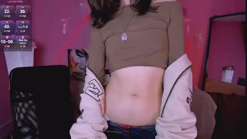 Snapshot of helli_belli chatting on May 27, 1:57 am Helli online show from May 27, 1:57 am