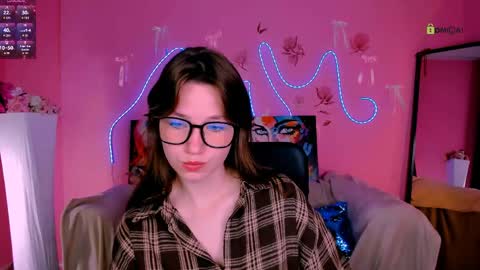 Snapshot of helli_belli chatting on May 27, 7:22 pm Helli online show from May 27, 7:22 pm
