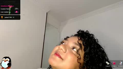 Snapshot of hello_candy chatting on January 21, 12:15 am Candy online show from January 21, 12:15 am