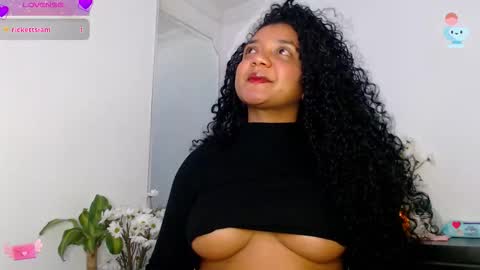 Snapshot of hello_candy chatting on September 15, 3:50 am Candy online show from September 15, 3:50 am