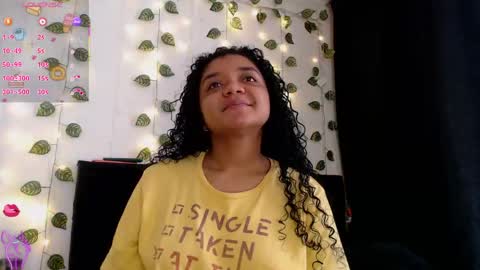 Snapshot of hello_candy chatting on May 10, 8:36 pm Candy online show from May 10, 8:36 pm