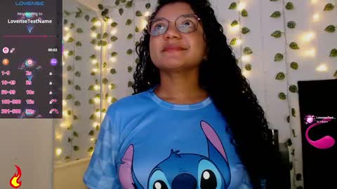 Snapshot of hello_candy chatting on May 19, 11:11 pm Candy online show from May 19, 11:11 pm