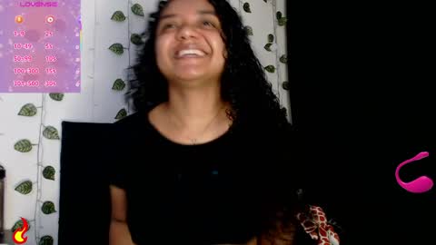 Snapshot of hello_candy chatting on May 26, 11:12 pm Candy online show from May 26, 11:12 pm