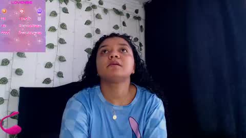 Snapshot of hello_candy chatting on June 28, 9:32 pm Candy online show from June 28, 9:32 pm