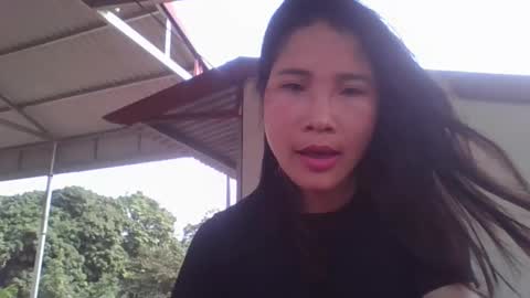 Snapshot of hello_mie chatting on April 9, 7:47 am hello_mie online show from April 9, 7:47 am