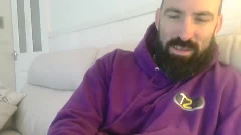 Snapshot of hellobunbunx0 chatting on October 14, 8:37 am hellobunbunx0 online show from October 14, 8:37 am