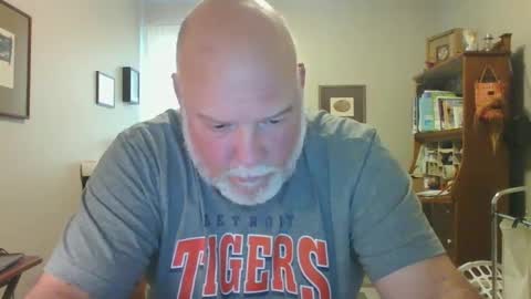 helloforfun111 online show from October 7, 8:06 pm