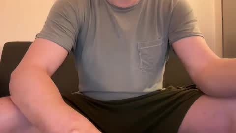 hellohowareyou66 online show from April 22, 6:20 pm