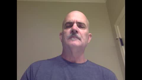 Snapshot of helloitsme969 chatting on October 3, 6:38 pm helloitsme969 online show from October 3, 6:38 pm