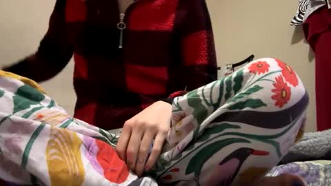 Snapshot of hellokitten123 chatting on February 22, 8:31 pm hellokitten123 online show from February 22, 8:31 pm