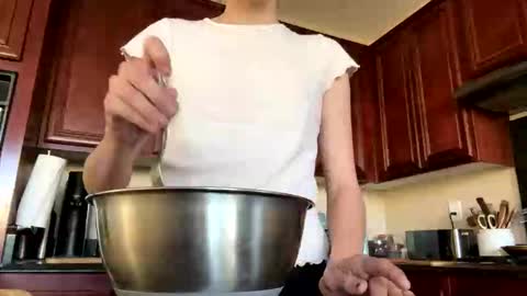 Snapshot of hellokitten123 chatting on November 3, 5:03 pm hellokitten123 online show from November 3, 5:03 pm