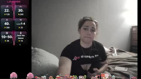 Snapshot of hellooli chatting on June 11, 8:23 am hellooli online show from June 11, 8:23 am