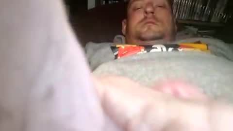 Snapshot of helpmecumhard4uxxx chatting on June 28, 7:09 pm helpmecumhard4uxxx online show from June 28, 7:09 pm