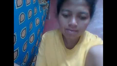 Snapshot of henitsaldy chatting on October 9, 5:55 pm henitsaldy online show from October 9, 5:55 pm