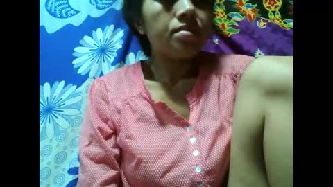 Snapshot of henitsaldy chatting on February 11, 7:52 pm henitsaldy online show from February 11, 7:52 pm