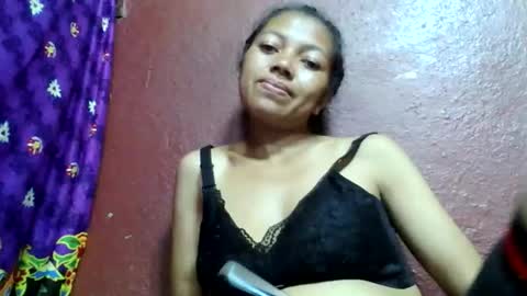 Snapshot of henitsaldy chatting on May 6, 6:02 pm henitsaldy online show from May 6, 6:02 pm