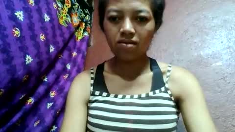 Snapshot of henitsaldy chatting on May 21, 3:02 am henitsaldy online show from May 21, 3:02 am