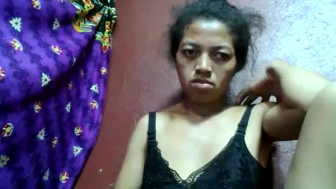Snapshot of henitsaldy chatting on May 31, 5:20 pm henitsaldy online show from May 31, 5:20 pm