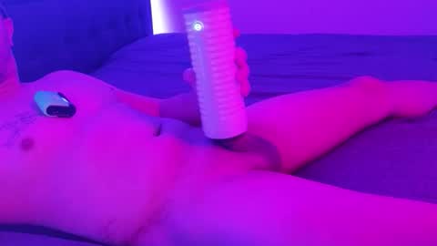 HENNIDRIP online show from November 27, 1:18 am