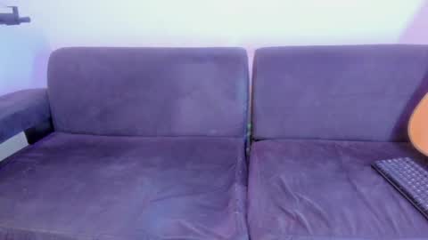 henrik_senn online show from April 13, 9:59 am